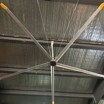 5.0m 16FT อุตสาหกรรมไฟฟ้า HVLS พัดลมเพดานสําหรับการเย็นและการออกน้ําฟรีการบํารุงรักษา
